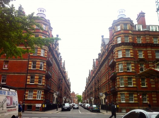 Just because it’s 6 stories doesn’t mean it’s T6. This is Soho’s T4 General Urban Zone, here sporting attached multi-family housing.