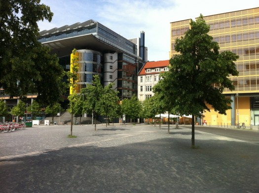 While I was only there on the weekend, Potsdamer Platz didn’t seem to be a place where people lingered, offering neither seats or shade. However, it was still one of my favourite spots for coffee.